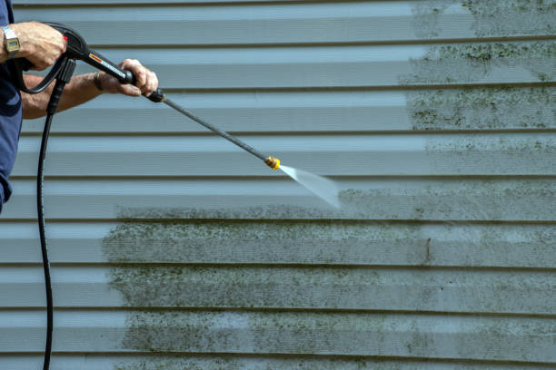 Why Choose Our Certified Pressure Washing Experts for Your Project Needs in Campbell, FL?