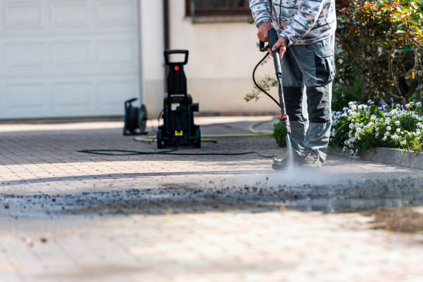 Best Deck Cleaning Services  in Campbell, FL